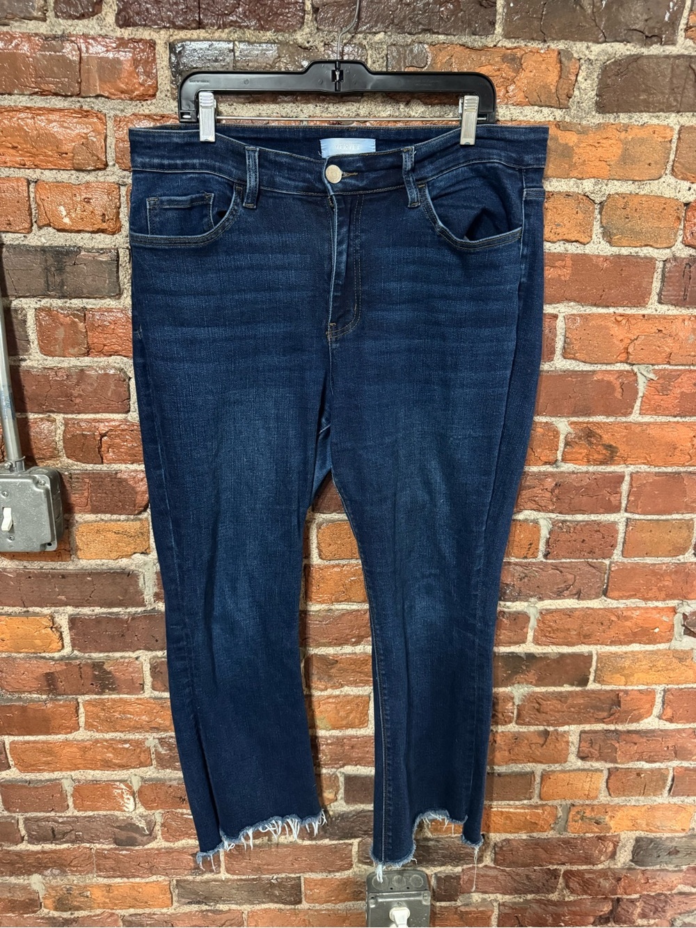 Women's Dark Indigo Flair Leg Cropped Jeans with Raw Hem Size 16 | Stretch
